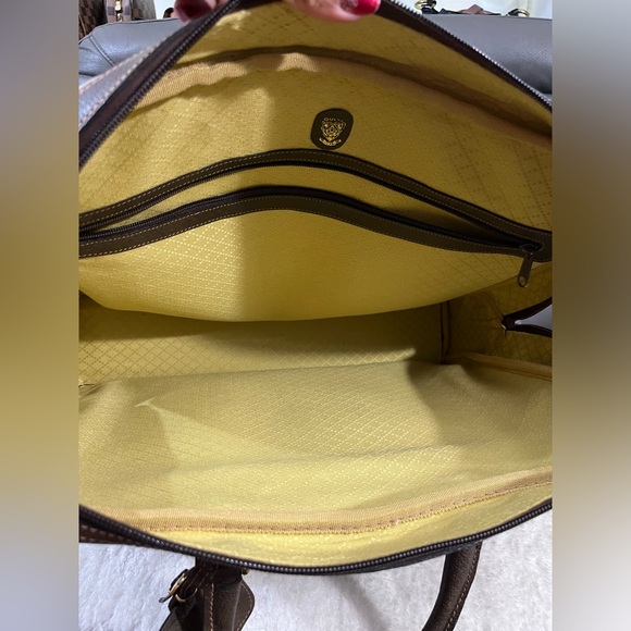 Gucci Travelling Bag - Picture 13 of 16